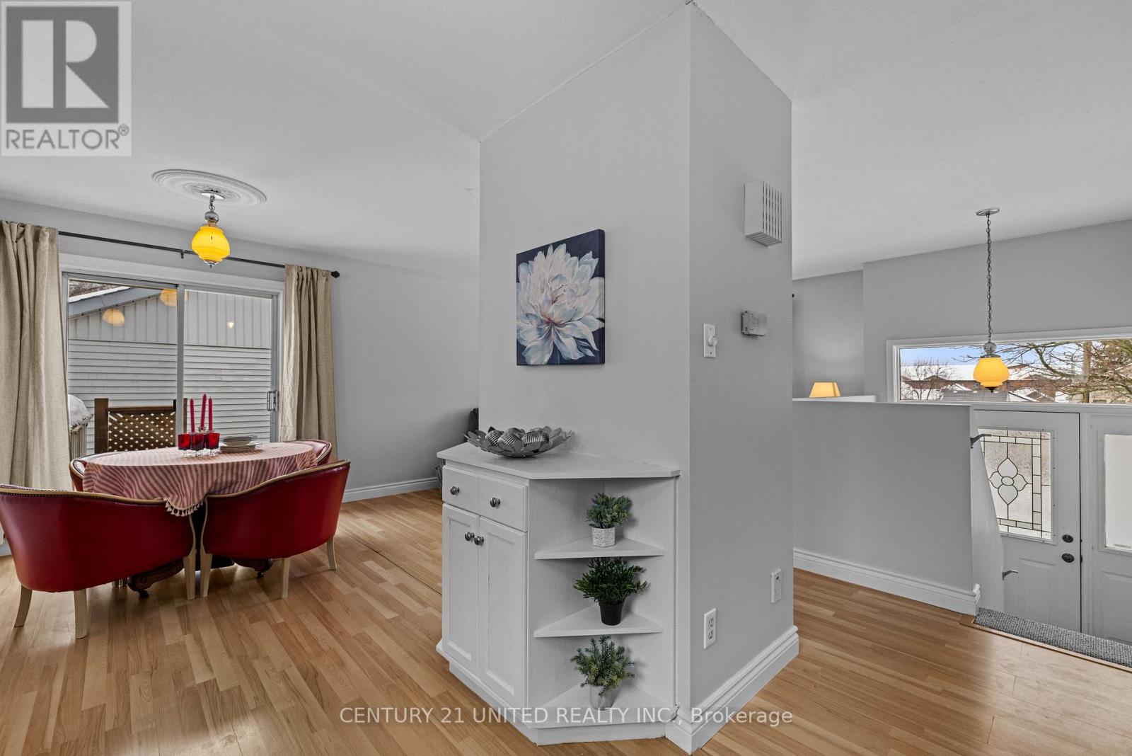 1175 Neptune Street, Peterborough (Northcrest Ward 5), Ontario  K9H 7M7 - Photo 7 - X12700462