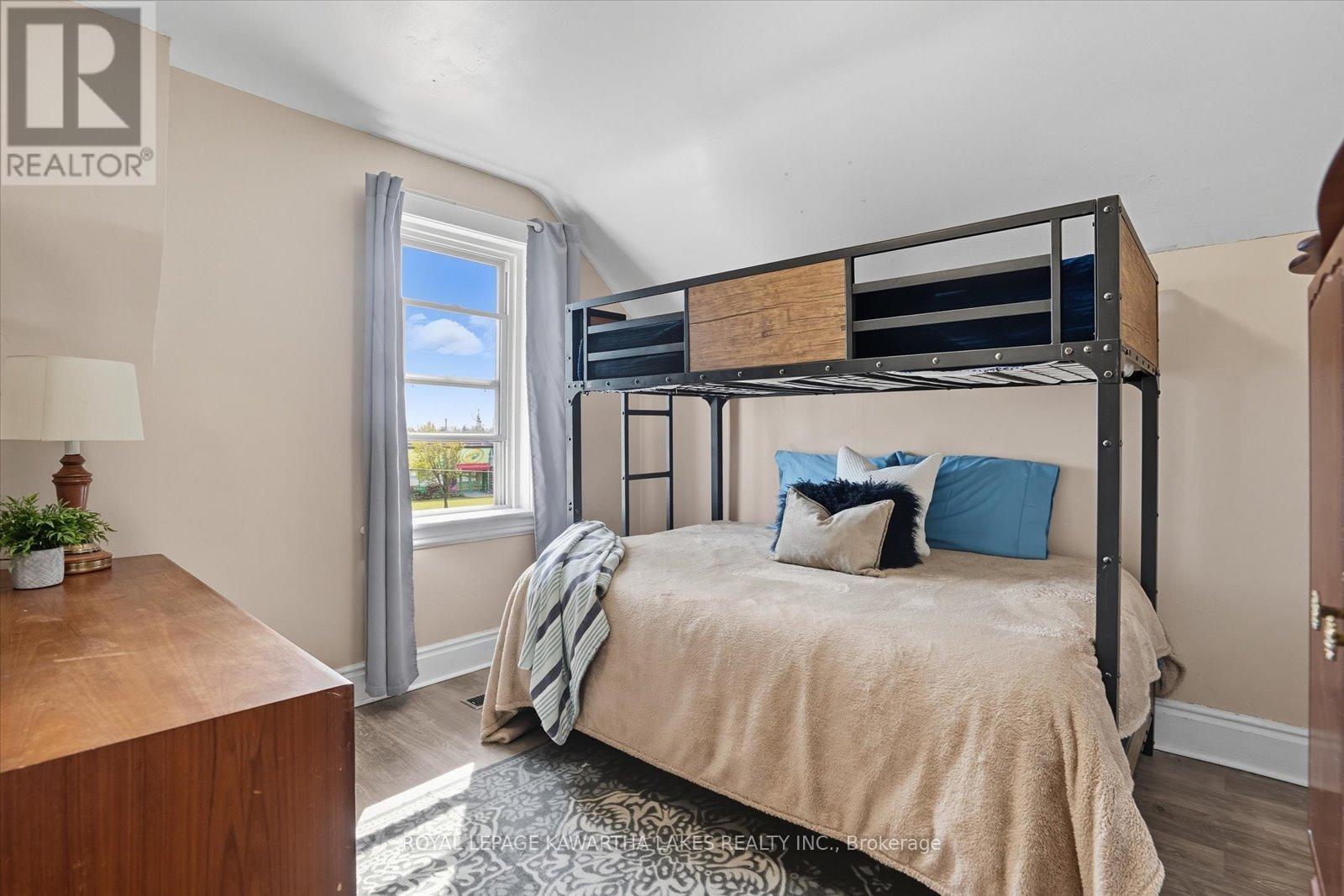 18 Mary Street W, Kawartha Lakes (Lindsay), Ontario  K9V 2N4 - Photo 20 - X12700570