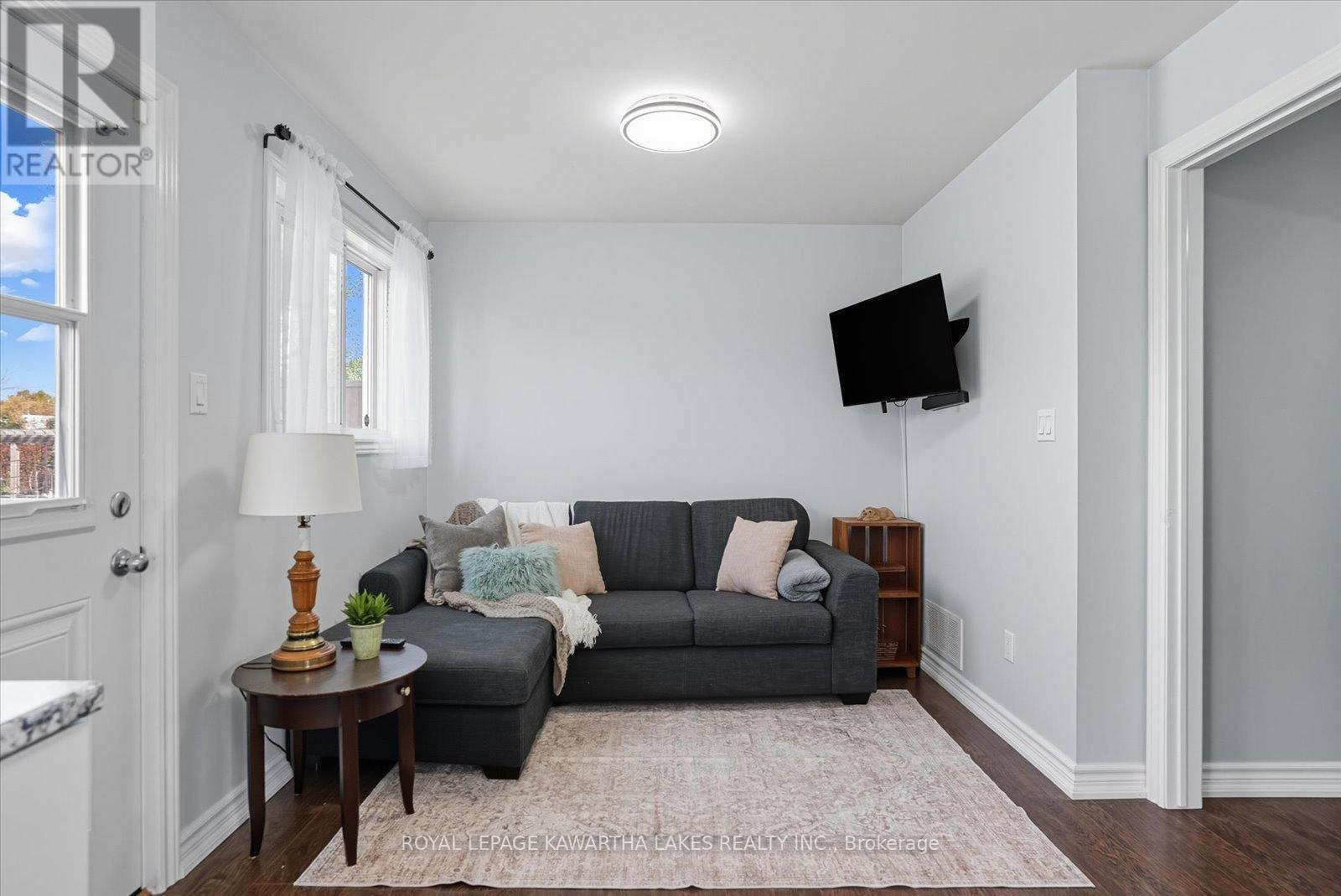 18 Mary Street W, Kawartha Lakes (Lindsay), Ontario  K9V 2N4 - Photo 29 - X12700570