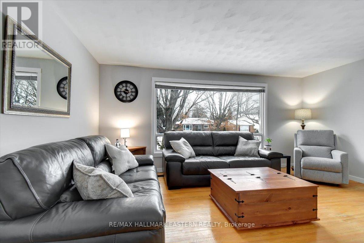 1193 Huron Street, Peterborough (Northcrest Ward 5), Ontario  K9H 6V6 - Photo 12 - X12700812