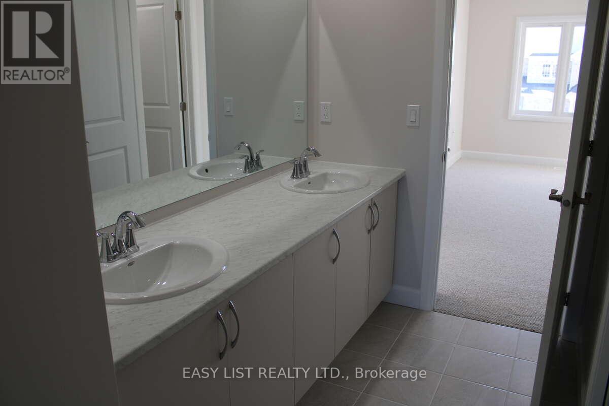 299 Mullighan Gardens, Peterborough (Monaghan Ward 2), Ontario  K9K 0H2 - Photo 18 - X12700994