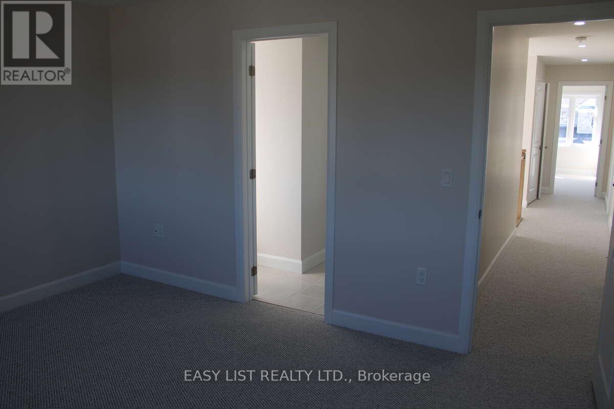 299 Mullighan Gardens, Peterborough (Monaghan Ward 2), Ontario  K9K 0H2 - Photo 20 - X12700994