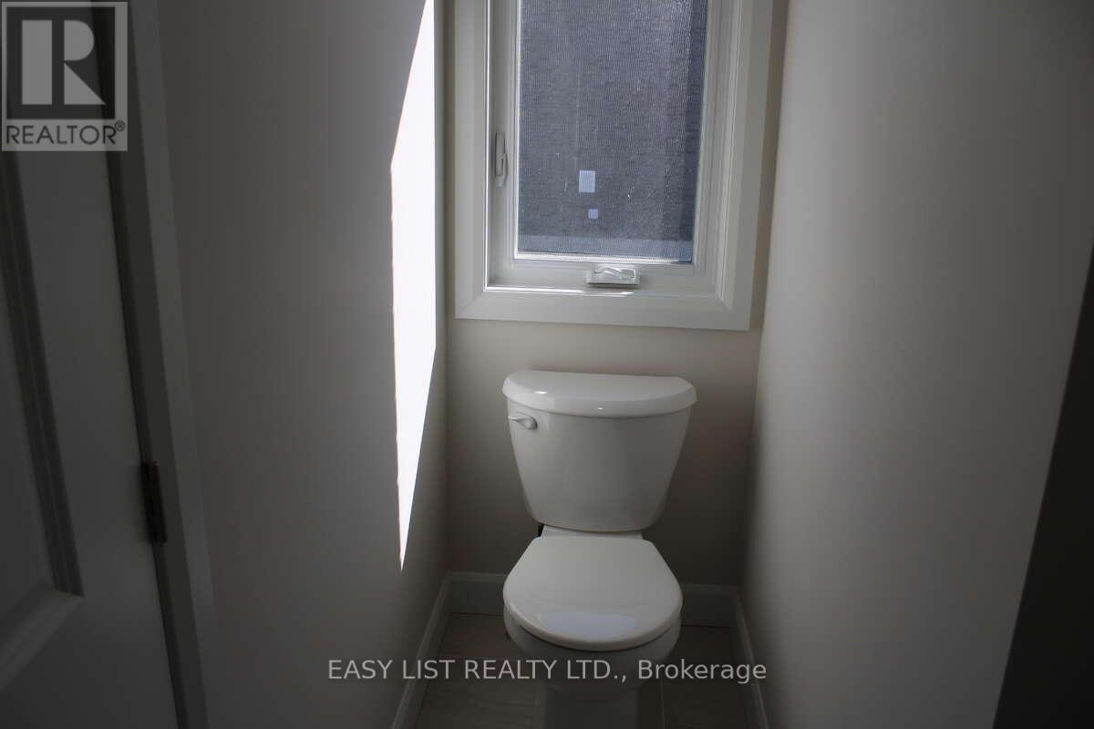 299 Mullighan Gardens, Peterborough (Monaghan Ward 2), Ontario  K9K 0H2 - Photo 24 - X12700994