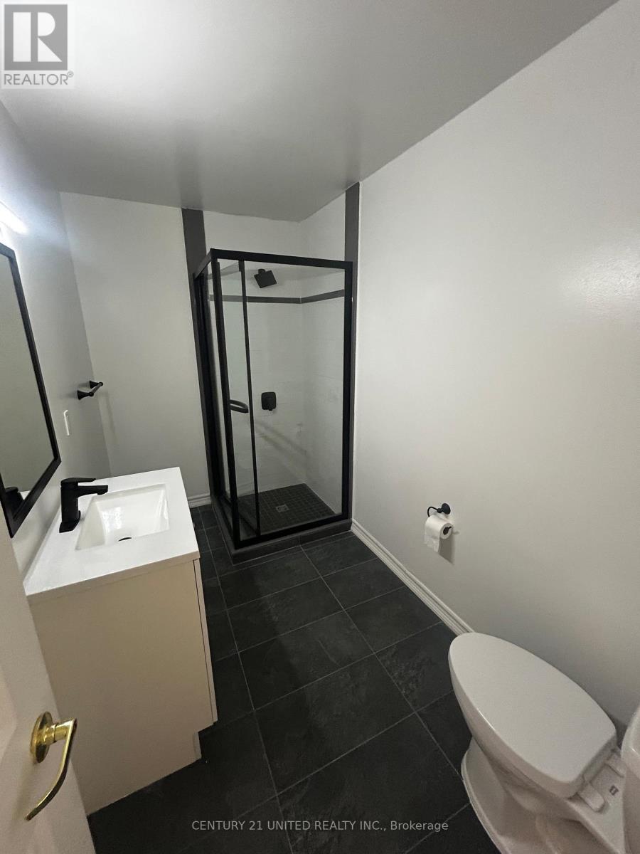 6 - 174.5 Hunter Street W, Peterborough (Town Ward 3), Ontario  K9H 2L2 - Photo 2 - X12701334