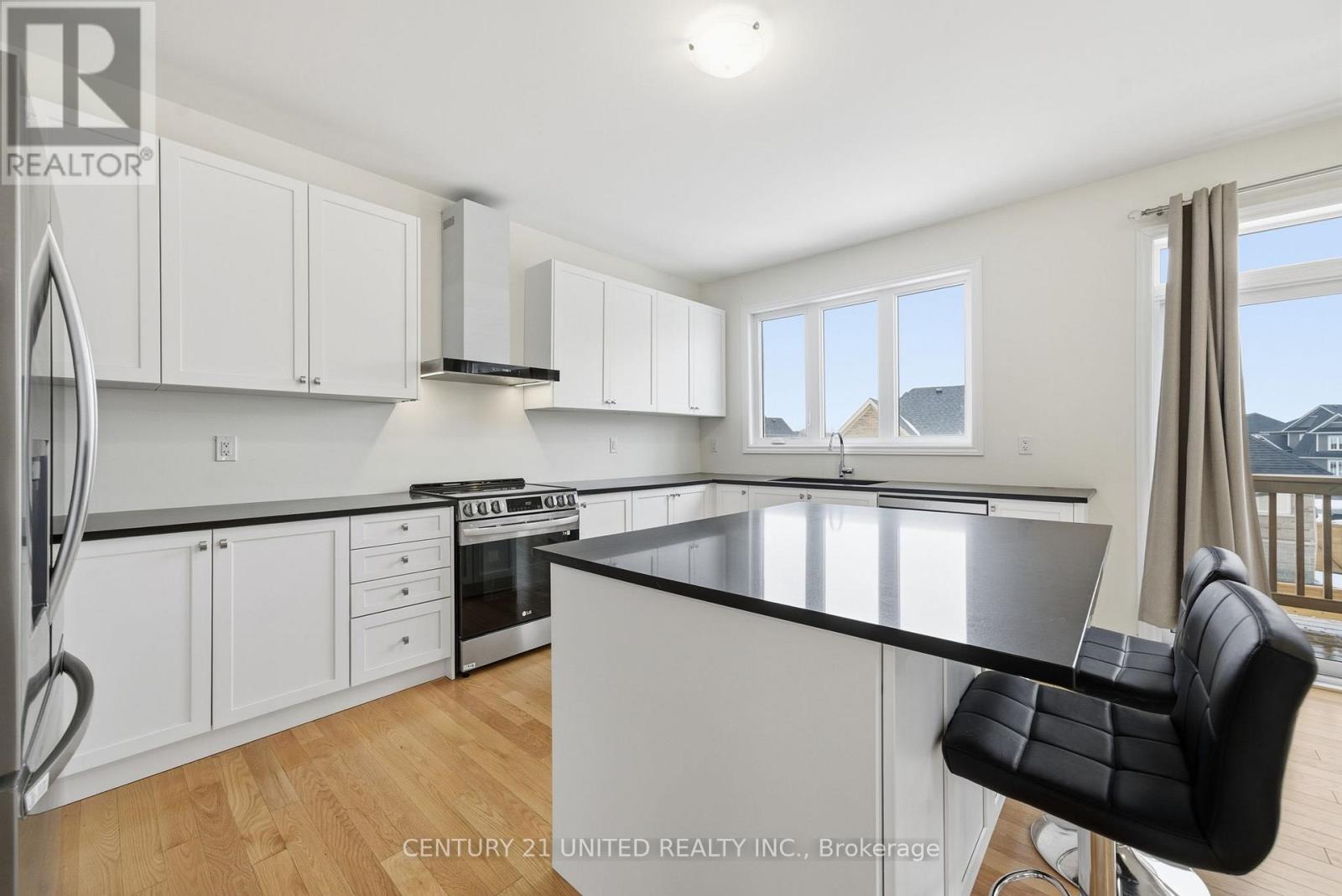 4 Golden Meadows Drive, Otonabee-South Monaghan, Ontario  K9J 0K6 - Photo 18 - X12701348