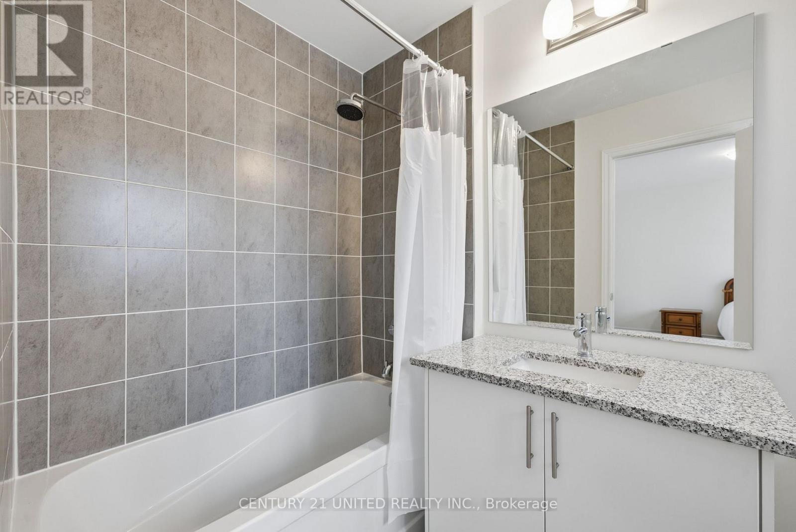 4 Golden Meadows Drive, Otonabee-South Monaghan, Ontario  K9J 0K6 - Photo 39 - X12701348