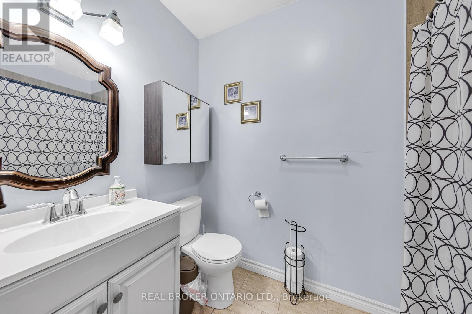 Lower - 52 Victoria Avenue N, Peterborough (Northcrest Ward 5), Ontario  K9H 4W1 - Photo 11 - X12702036