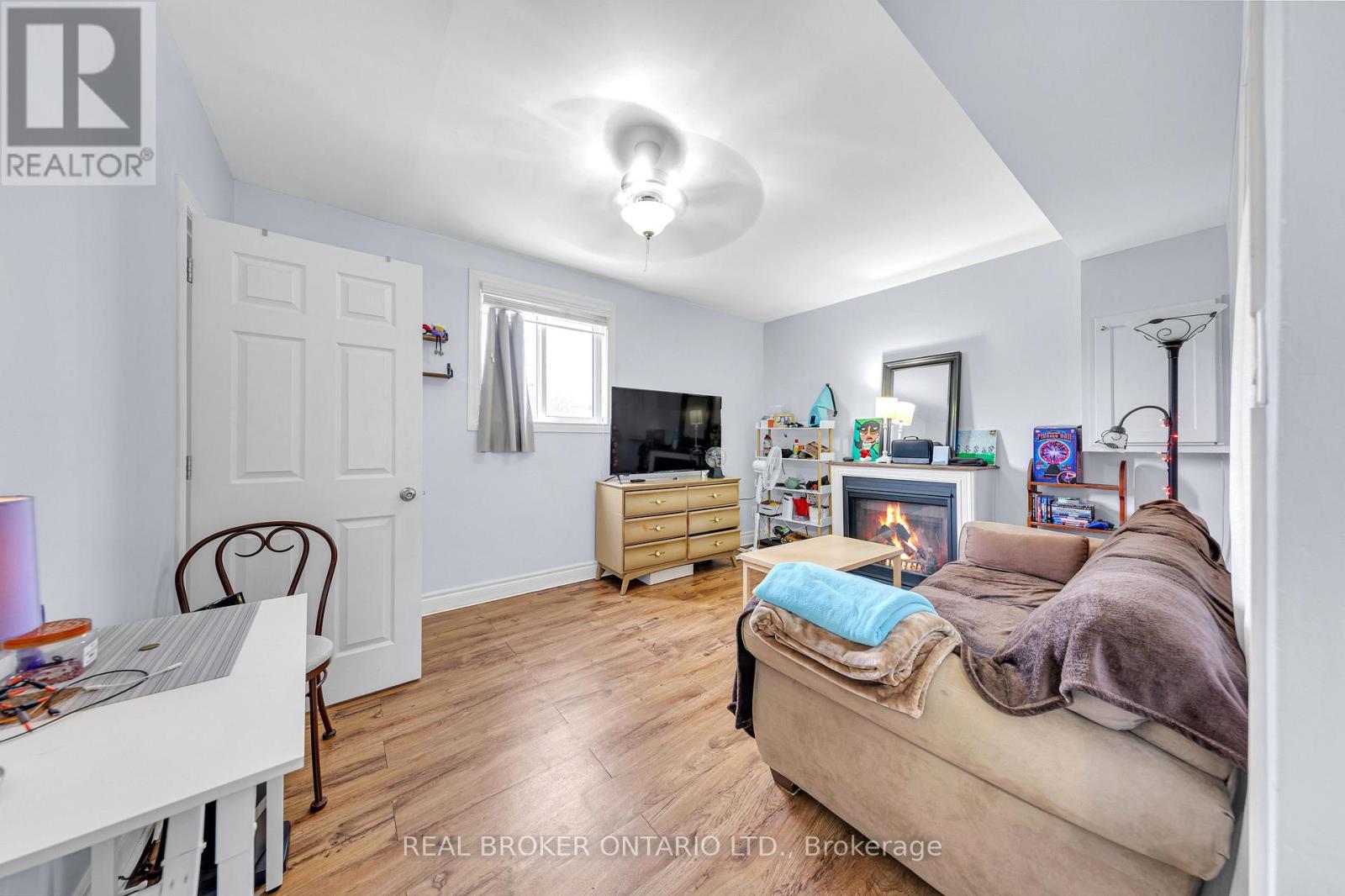 Lower - 52 Victoria Avenue N, Peterborough (Northcrest Ward 5), Ontario  K9H 4W1 - Photo 6 - X12702036