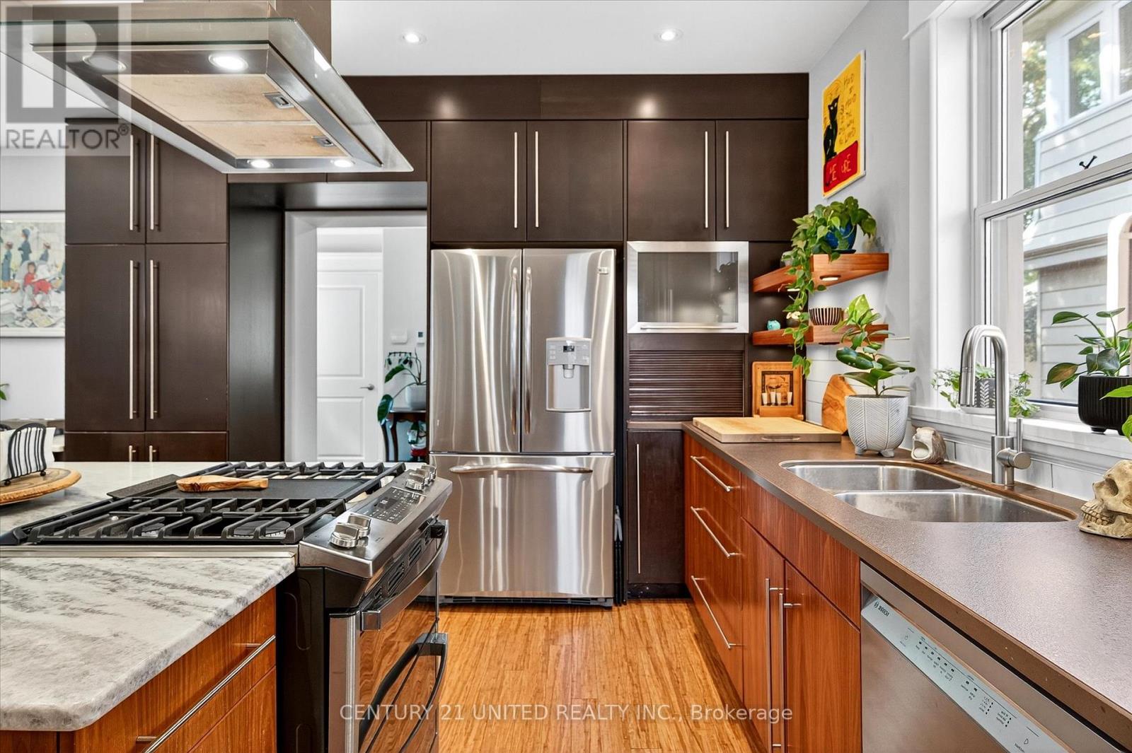 317 Margaret Avenue, Peterborough (Town Ward 3), Ontario  K9J 5H1 - Photo 7 - X12702300