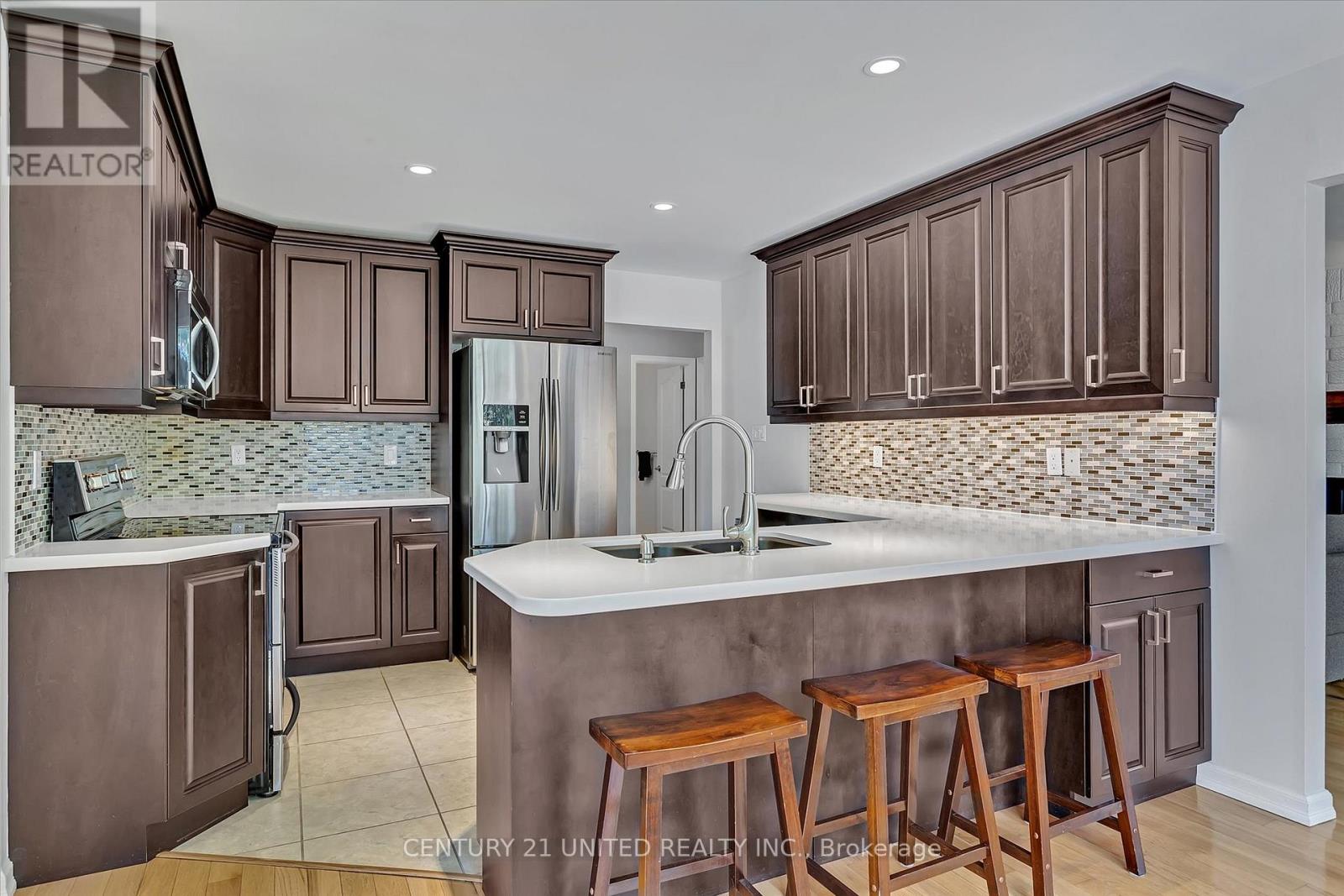 1908 Mapleridge Drive, Peterborough (Monaghan Ward 2), Ontario  K9K 2E4 - Photo 11 - X12703010