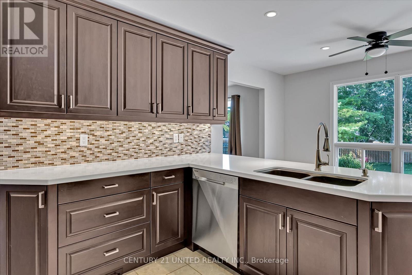 1908 Mapleridge Drive, Peterborough (Monaghan Ward 2), Ontario  K9K 2E4 - Photo 12 - X12703010