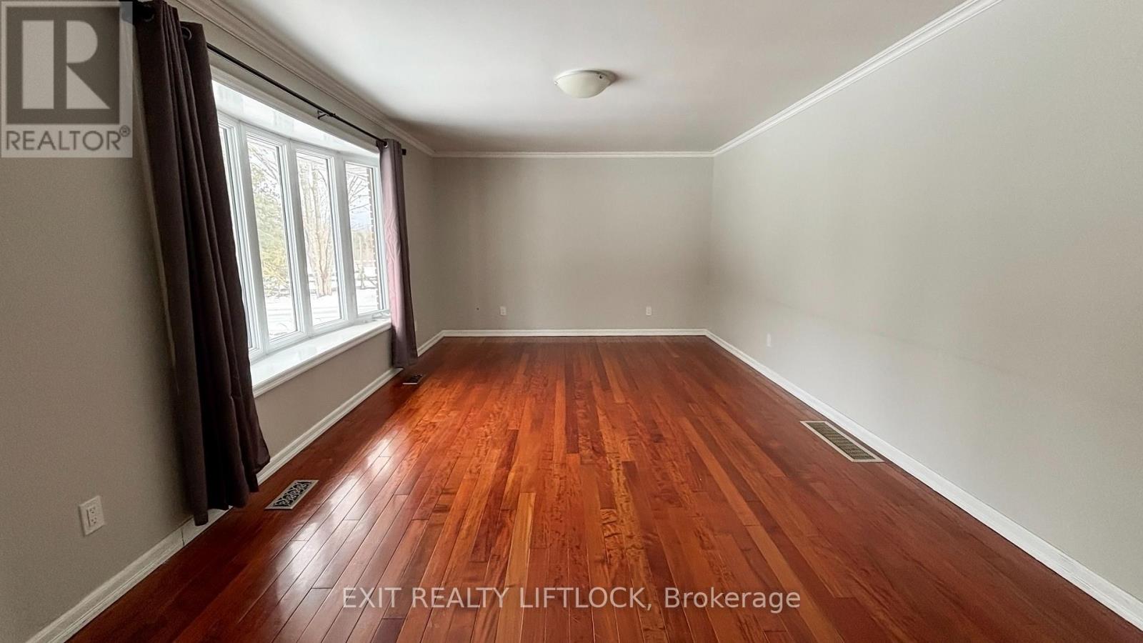 2105 Deer Bay Road, Selwyn, Ontario  K0L 2H0 - Photo 11 - X12703144