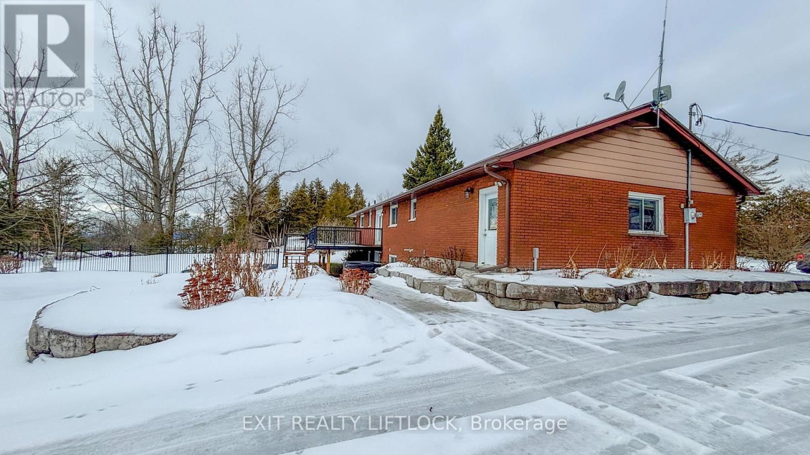 2105 Deer Bay Road, Selwyn, Ontario  K0L 2H0 - Photo 27 - X12703144