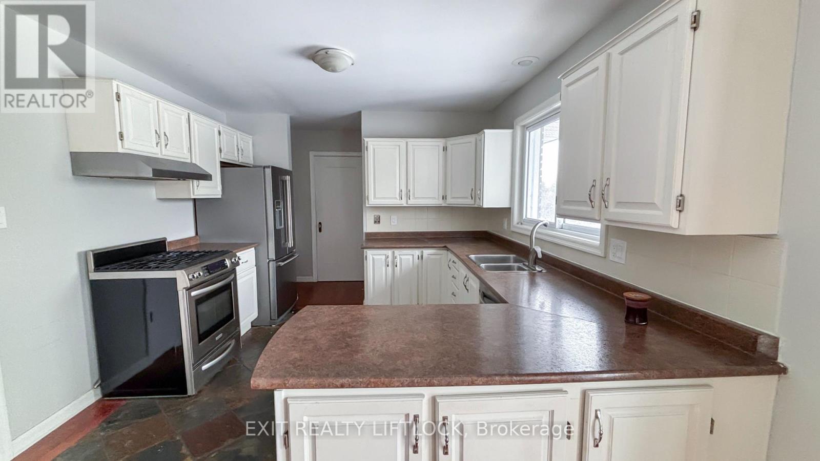 2105 Deer Bay Road, Selwyn, Ontario  K0L 2H0 - Photo 5 - X12703144