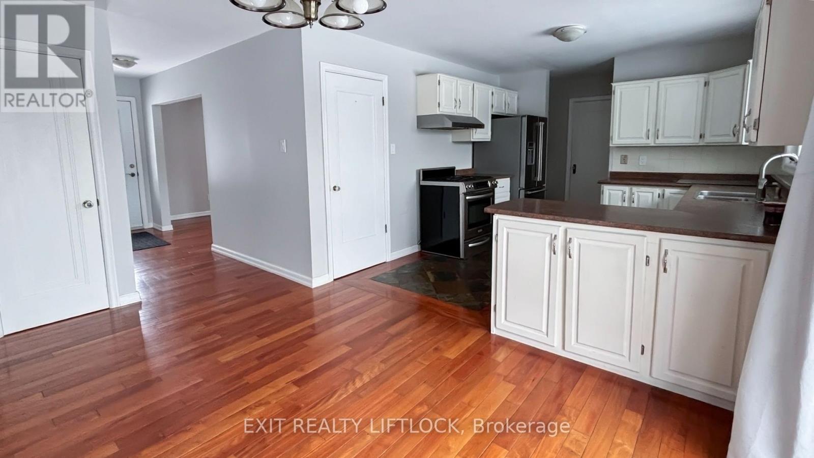 2105 Deer Bay Road, Selwyn, Ontario  K0L 2H0 - Photo 7 - X12703144