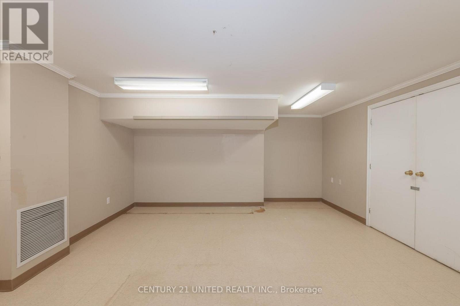 32 - 347 Pido Road W, Peterborough (Ashburnham Ward 4), Ontario  K9J 6X7 - Photo 8 - X12703732