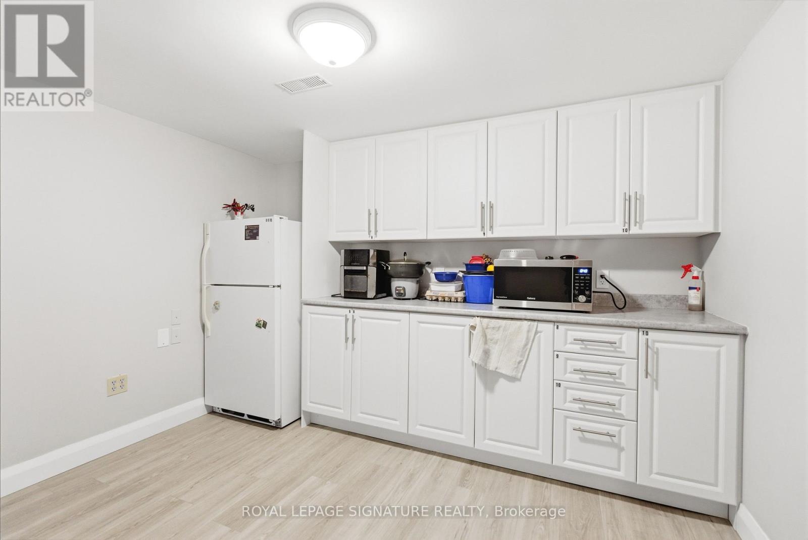 805 Morphet Avenue, Peterborough (Otonabee Ward 1), Ontario  K9J 2X7 - Photo 29 - X12704976