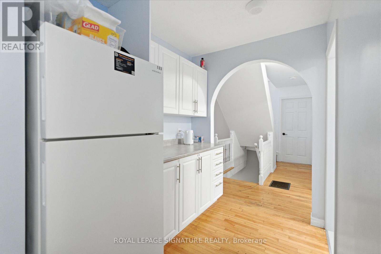 805 Morphet Avenue, Peterborough (Otonabee Ward 1), Ontario  K9J 2X7 - Photo 8 - X12704976