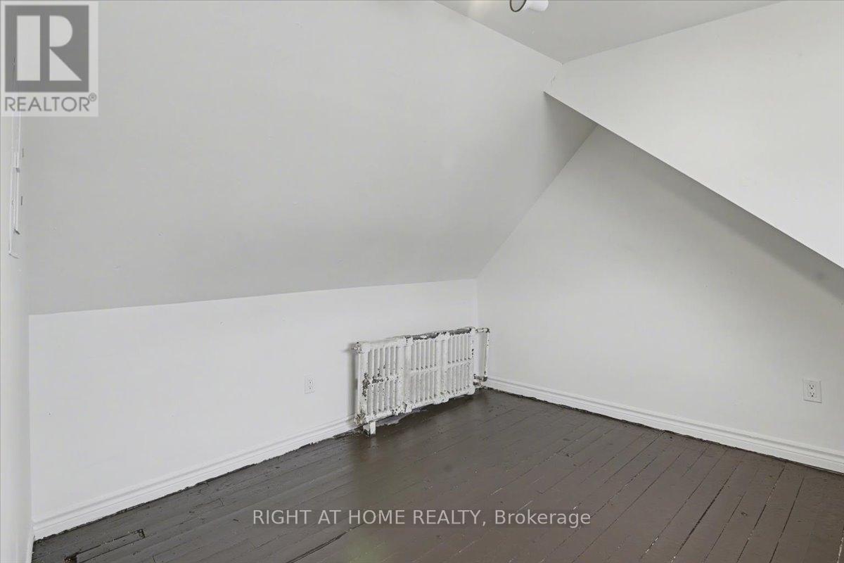 157 Lindsay Street S, Kawartha Lakes (Lindsay), Ontario  K9V 1T7 - Photo 23 - X12705332