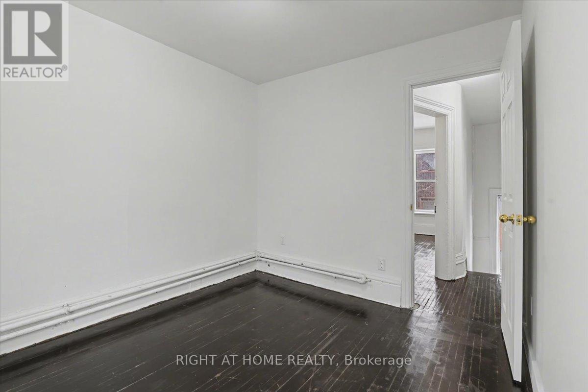 157 Lindsay Street S, Kawartha Lakes (Lindsay), Ontario  K9V 1T7 - Photo 14 - X12705334