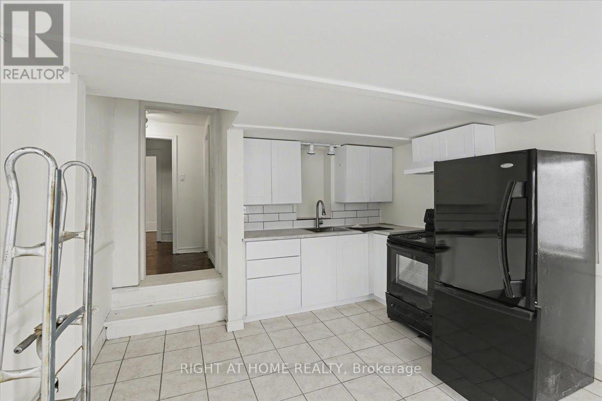 157 Lindsay Street S, Kawartha Lakes (Lindsay), Ontario  K9V 1T7 - Photo 20 - X12705334