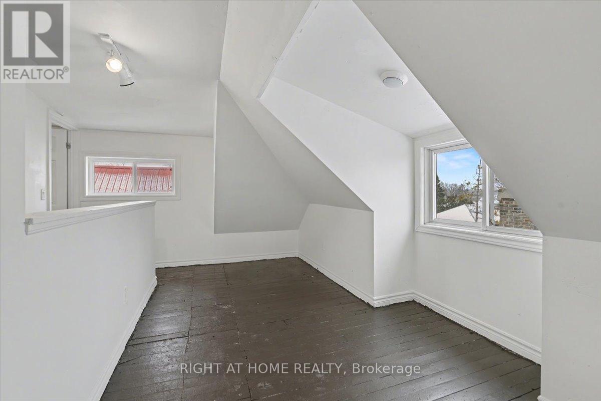 157 Lindsay Street S, Kawartha Lakes (Lindsay), Ontario  K9V 1T7 - Photo 28 - X12705334