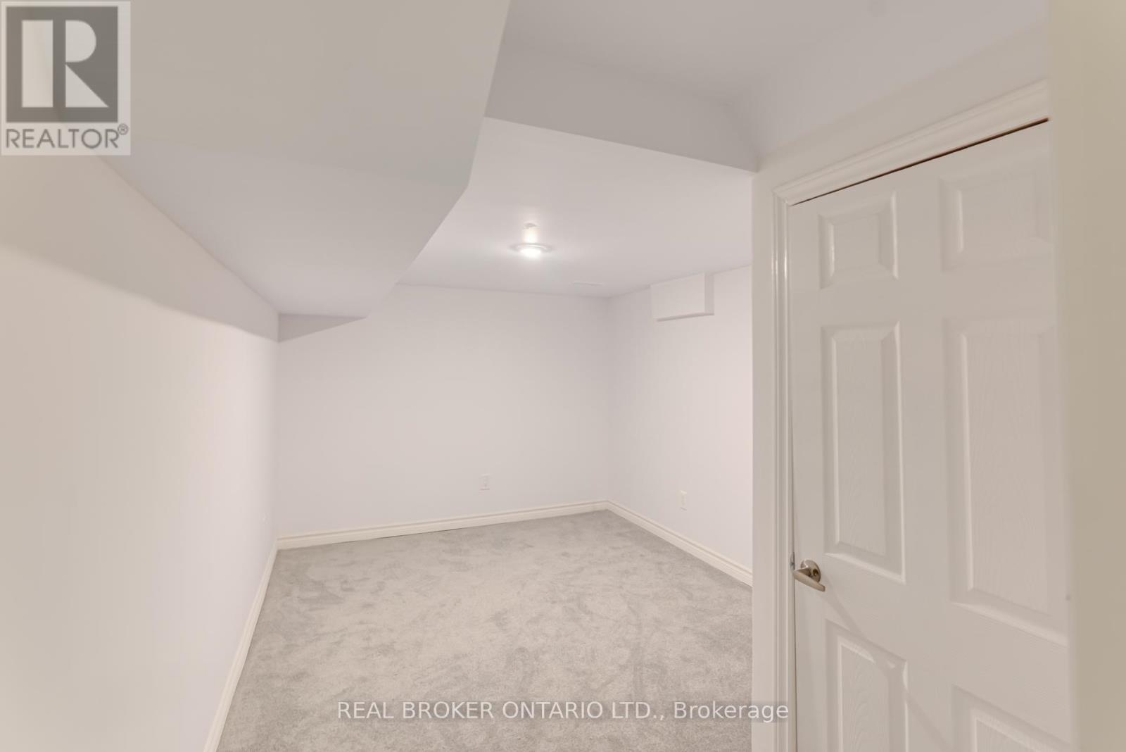 6 Northrop Bsmt Avenue N, Clarington (Newcastle), Ontario  L1B 1G9 - Photo 19 - E12705416