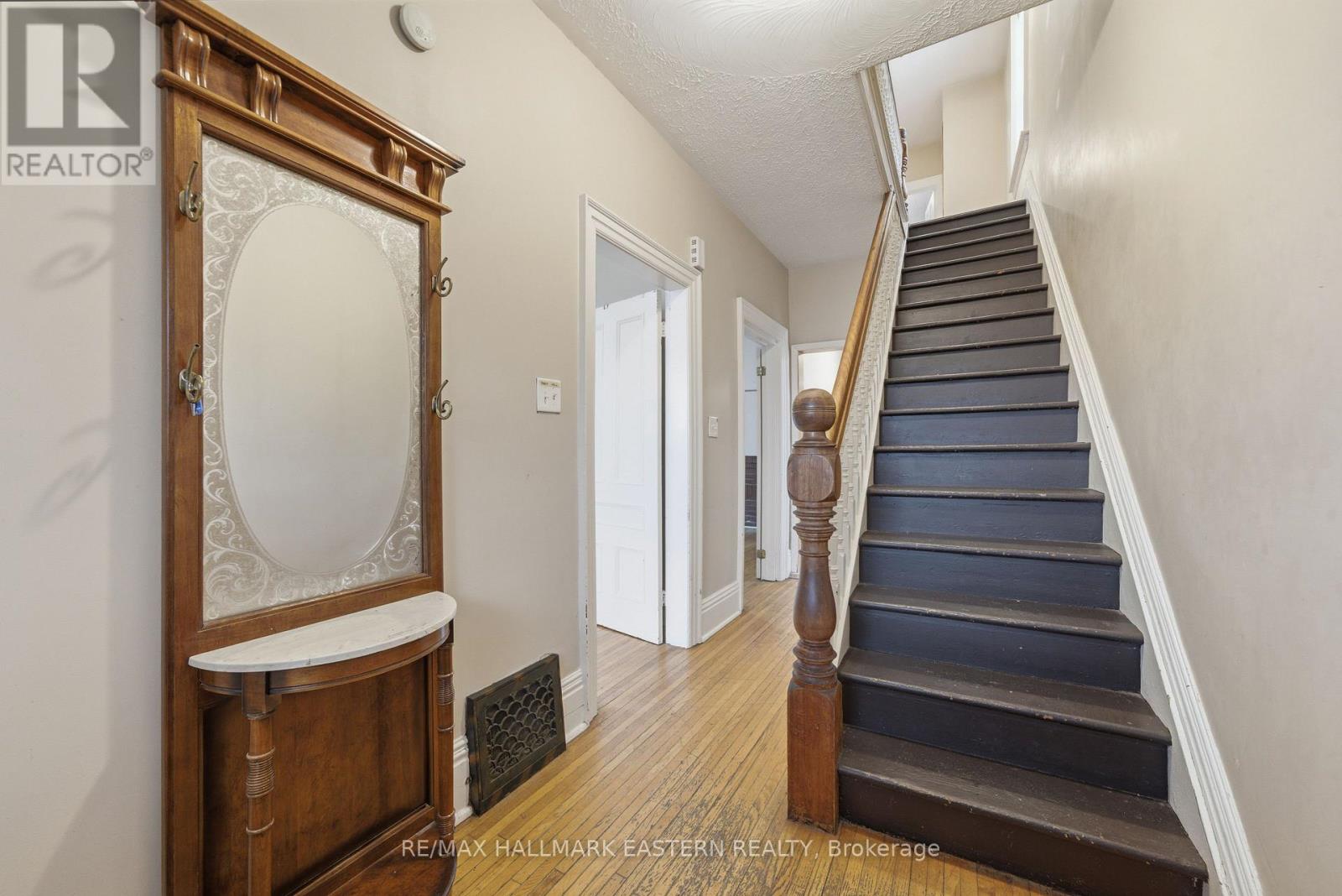 597 Bethune Street, Peterborough (Town Ward 3), Ontario  K9H 3Z7 - Photo 18 - X12705914