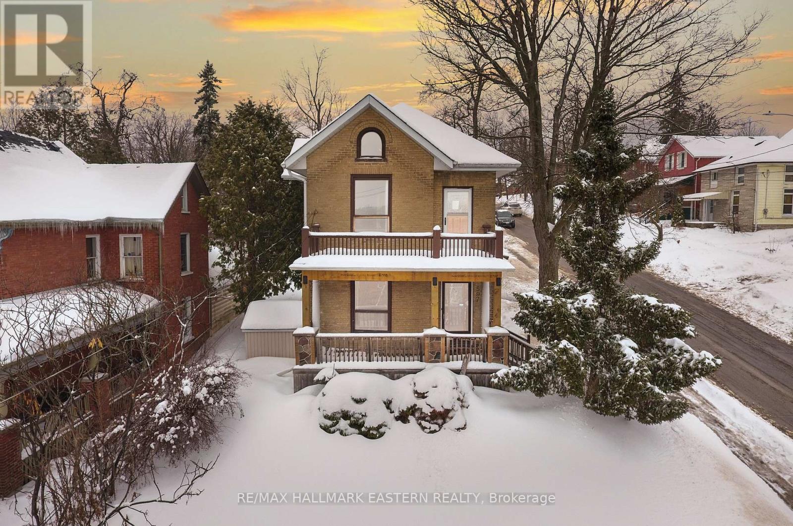 597 Bethune Street, Peterborough (Town Ward 3), Ontario  K9H 3Z7 - Photo 2 - X12705914