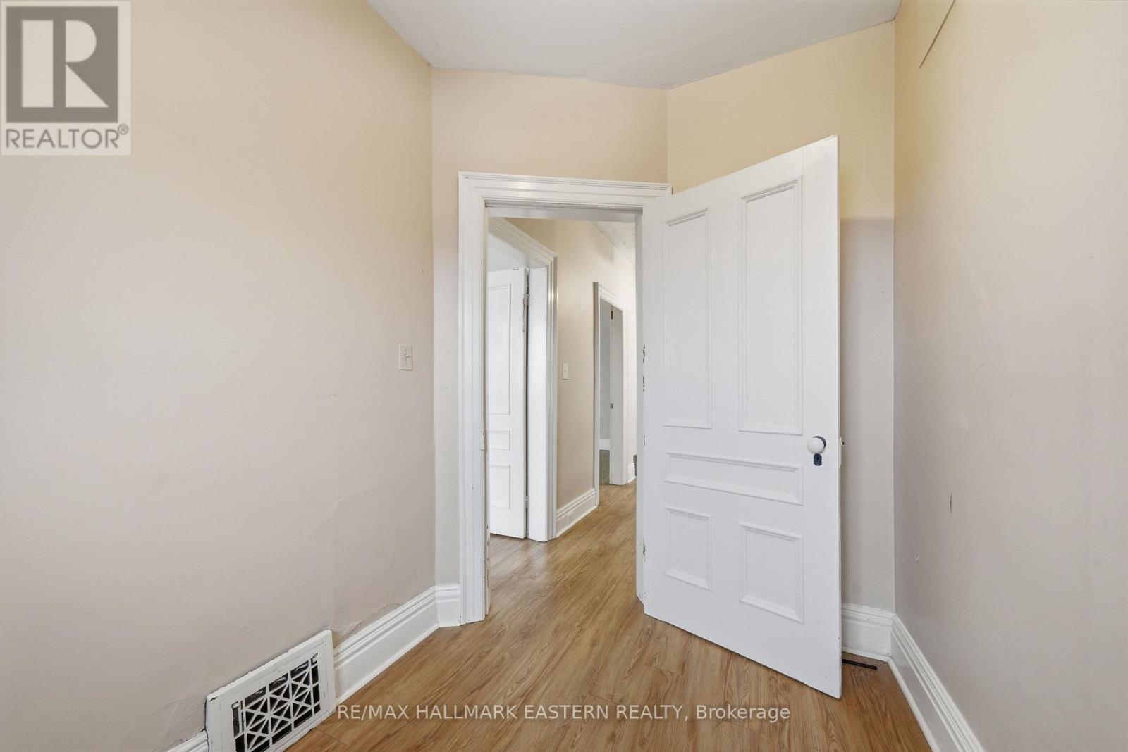 597 Bethune Street, Peterborough (Town Ward 3), Ontario  K9H 3Z7 - Photo 25 - X12705914