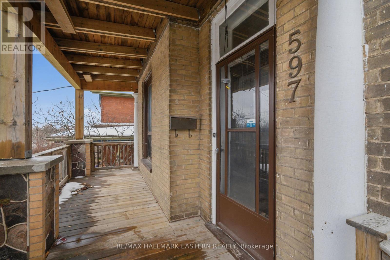 597 Bethune Street, Peterborough (Town Ward 3), Ontario  K9H 3Z7 - Photo 5 - X12705914