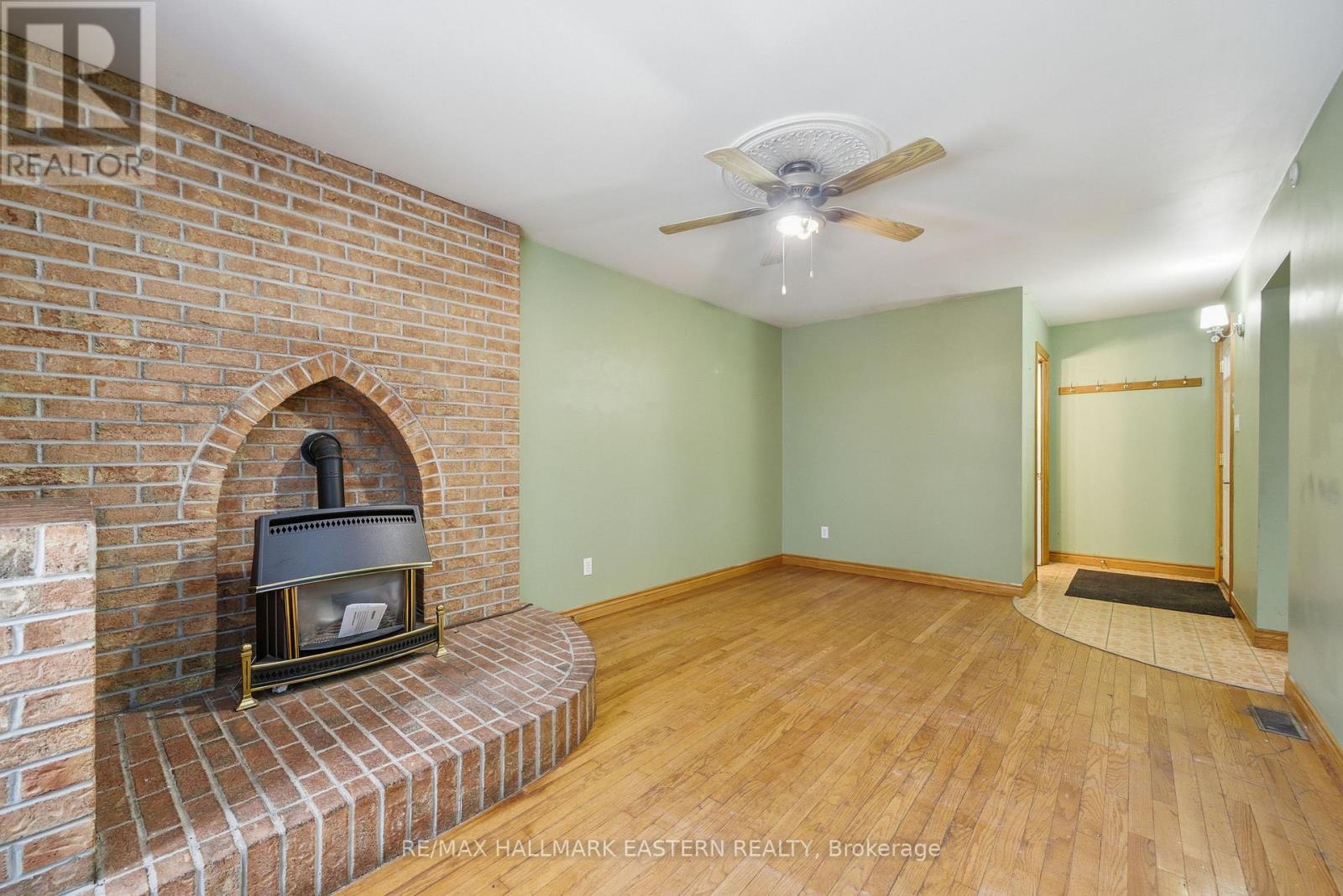 597 Bethune Street, Peterborough (Town Ward 3), Ontario  K9H 3Z7 - Photo 8 - X12705914