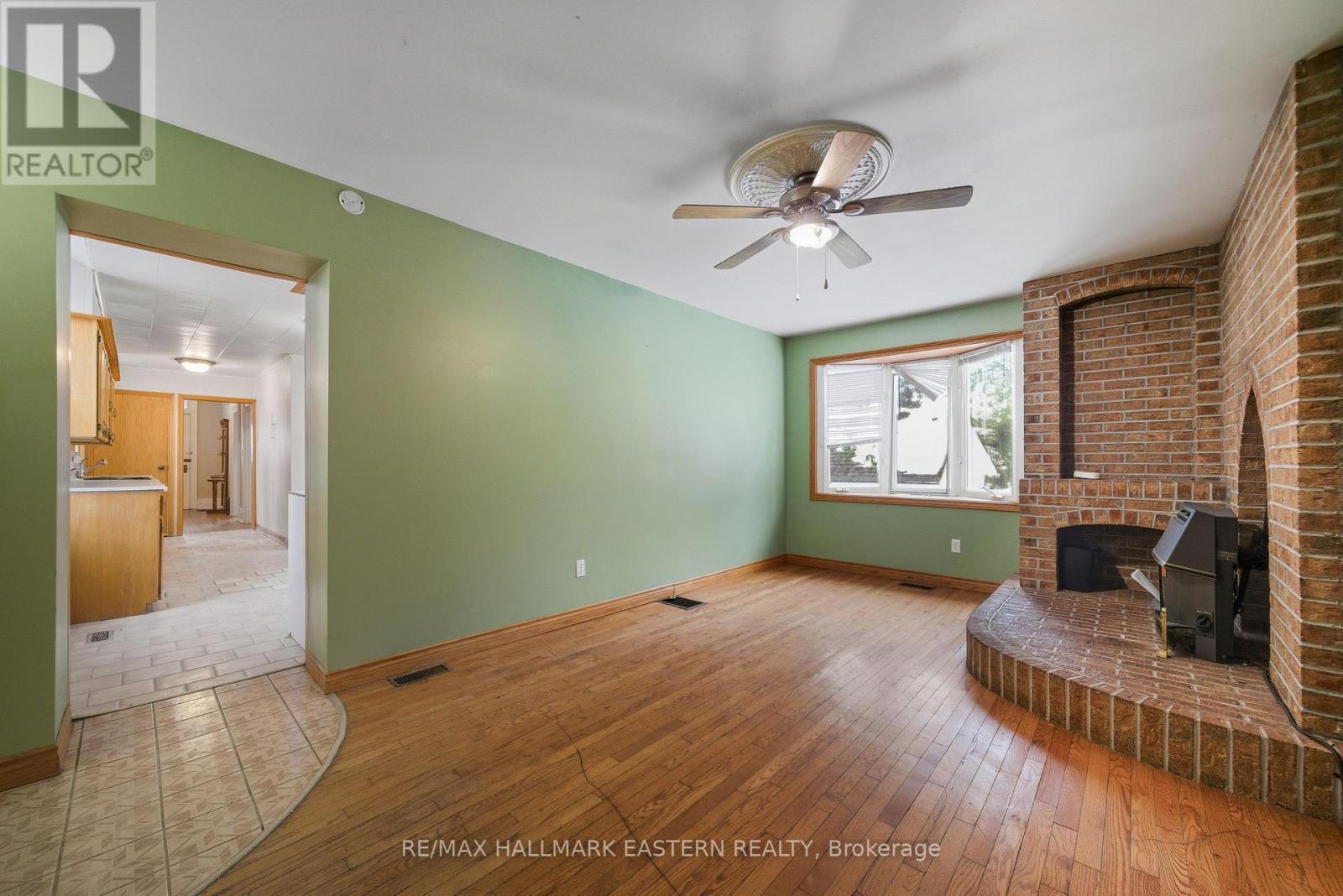 597 Bethune Street, Peterborough (Town Ward 3), Ontario  K9H 3Z7 - Photo 9 - X12705914