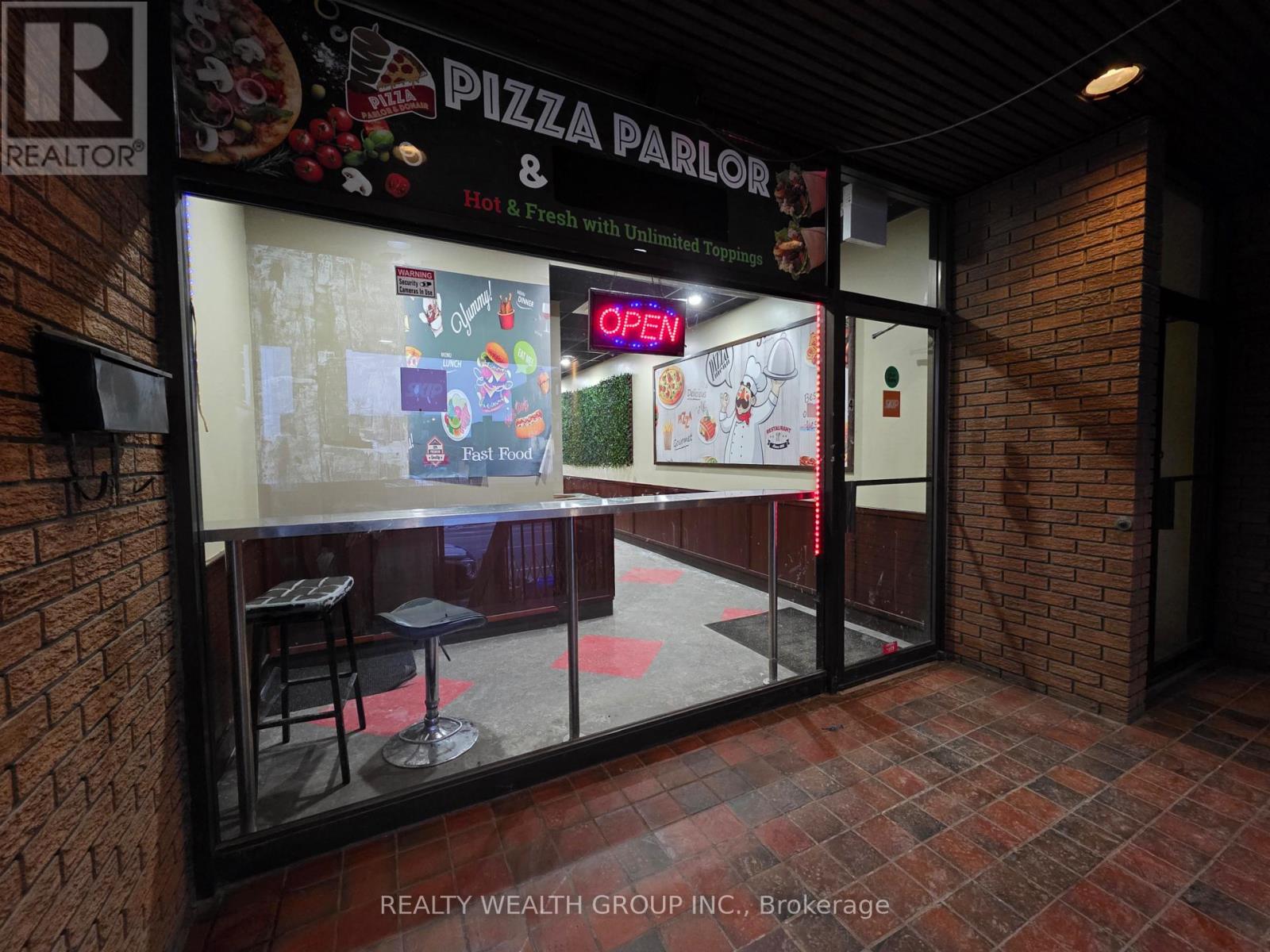 104 - 304 George Street N, Peterborough (Town Ward 3), Ontario  K9J 3H2 - Photo 4 - X12706176