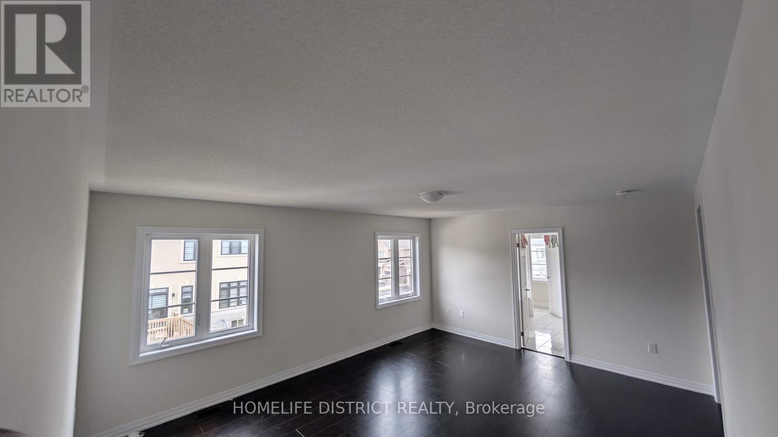 160 Belmont Drive, Clarington (Newcastle), Ontario  L1B 0X1 - Photo 2 - E12706748