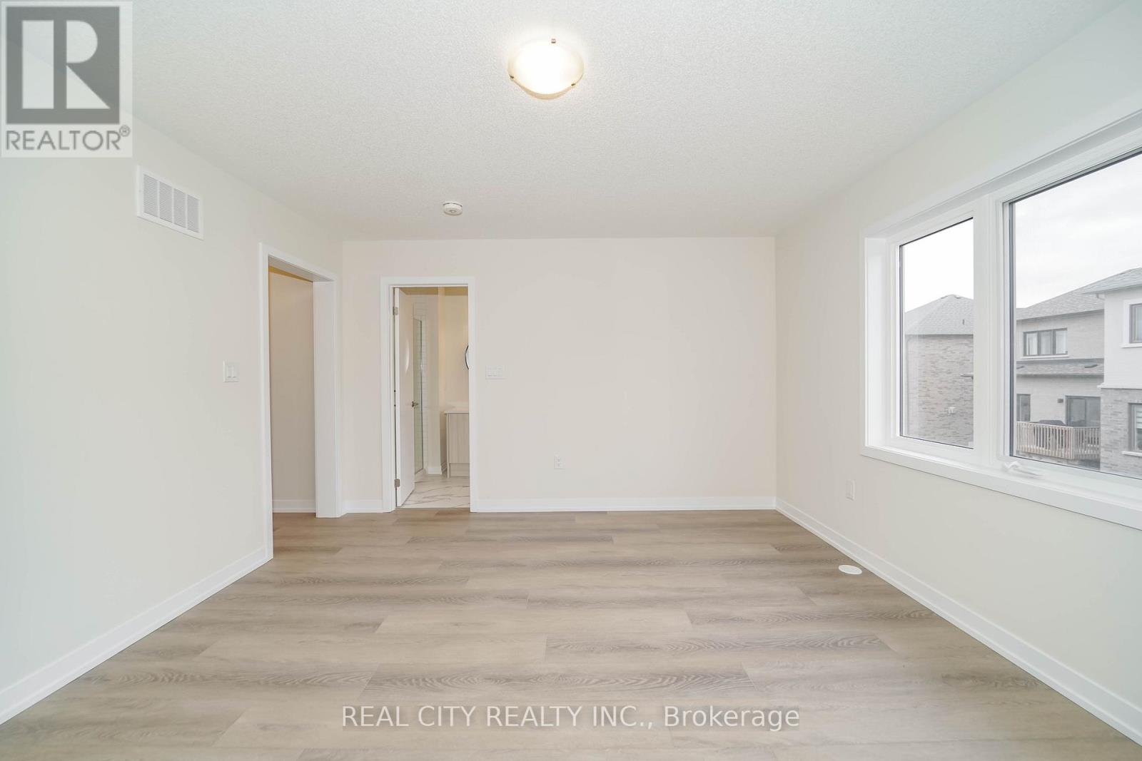 30 - 30 Ziibi Way Main Way N, Clarington (Newcastle), Ontario  L1B 0W5 - Photo 10 - E12706886