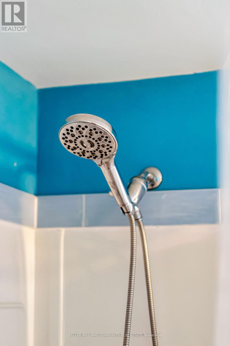 112 Lansdowne Street W, Peterborough (Town Ward 3), Ontario  K9J 1Y1 - Photo 31 - X12707024