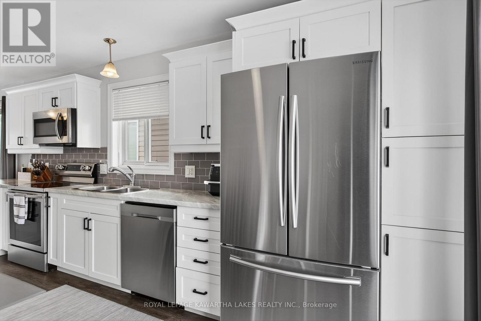 124 Mary Street W, Kawartha Lakes (Lindsay), Ontario  K9V 0B8 - Photo 11 - X12707986