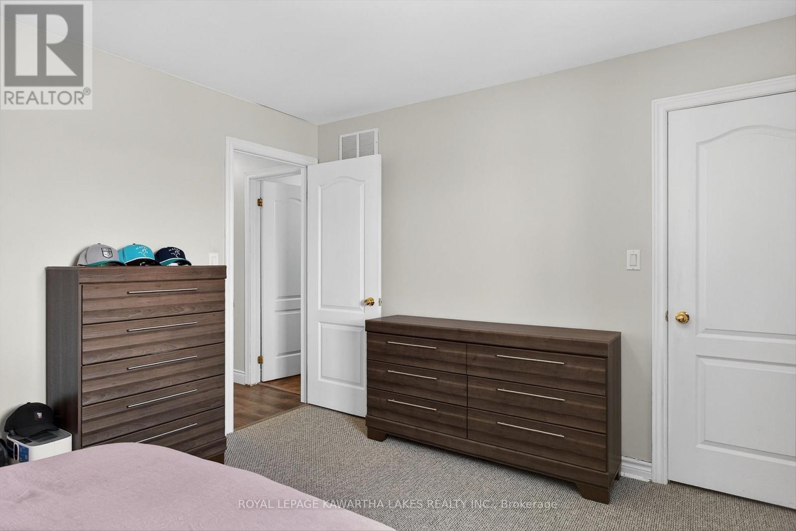 124 Mary Street W, Kawartha Lakes (Lindsay), Ontario  K9V 0B8 - Photo 16 - X12707986