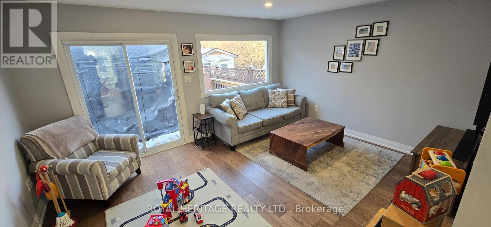 20 Nina Court, Cavan Monaghan (Millbrook Village), Ontario  L0A 1G0 - Photo 10 - X12707994