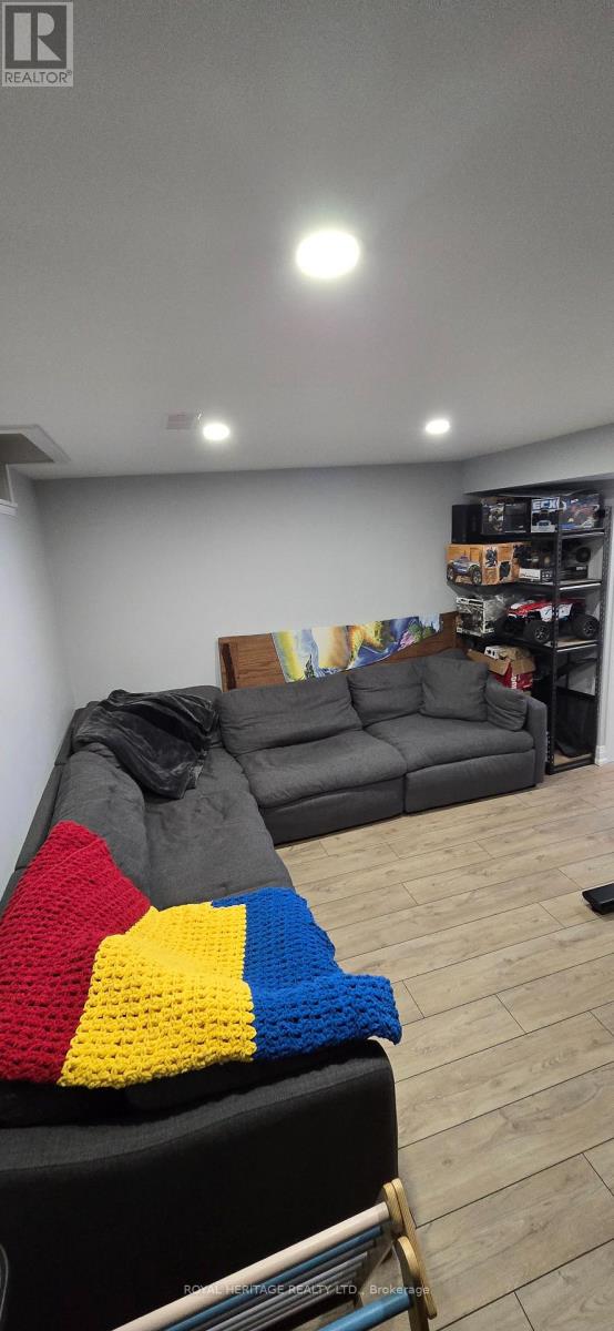 20 Nina Court, Cavan Monaghan (Millbrook Village), Ontario  L0A 1G0 - Photo 27 - X12707994