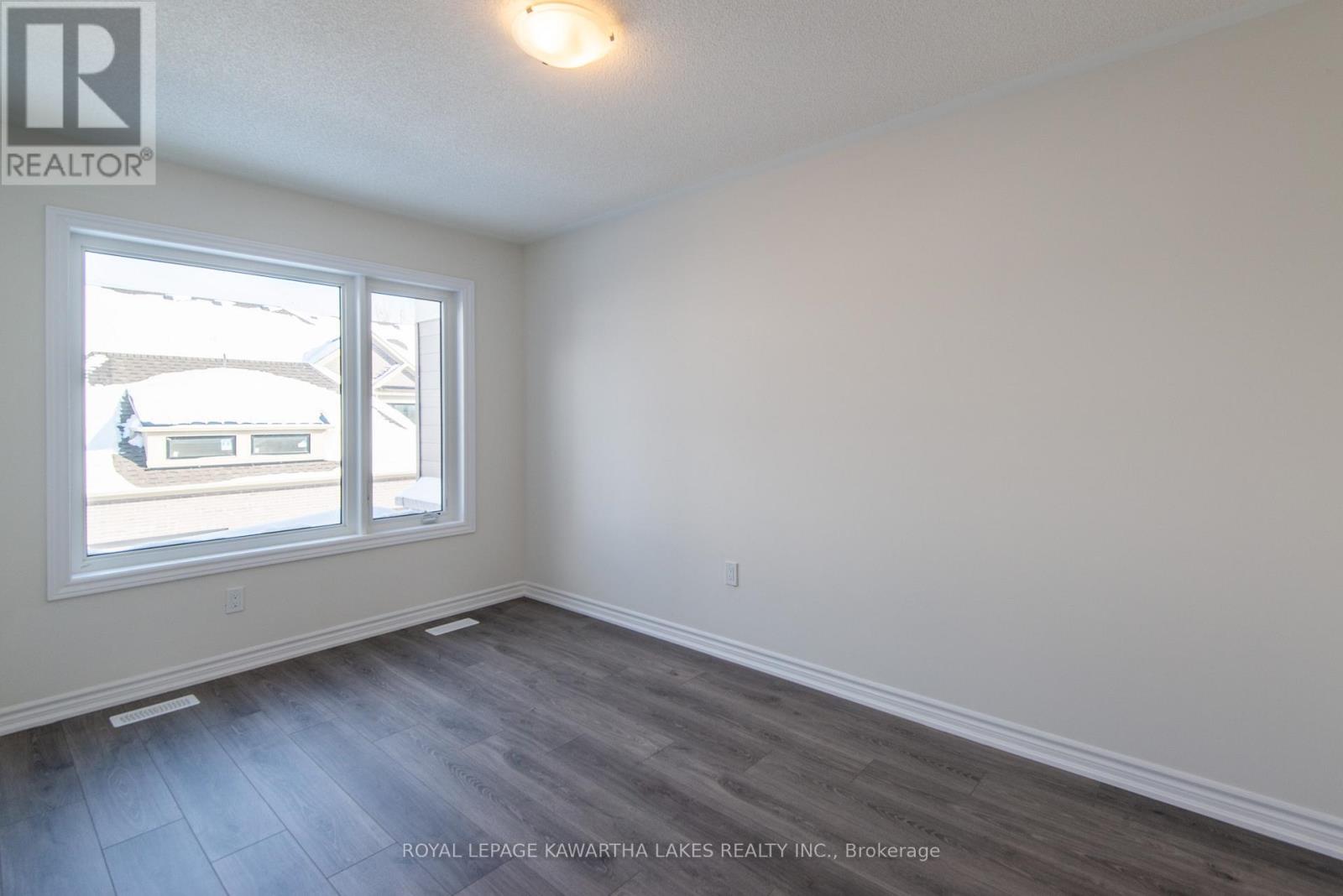 73 Watts Mews, Kawartha Lakes (Lindsay), Ontario  K9V 5V4 - Photo 19 - X12708052