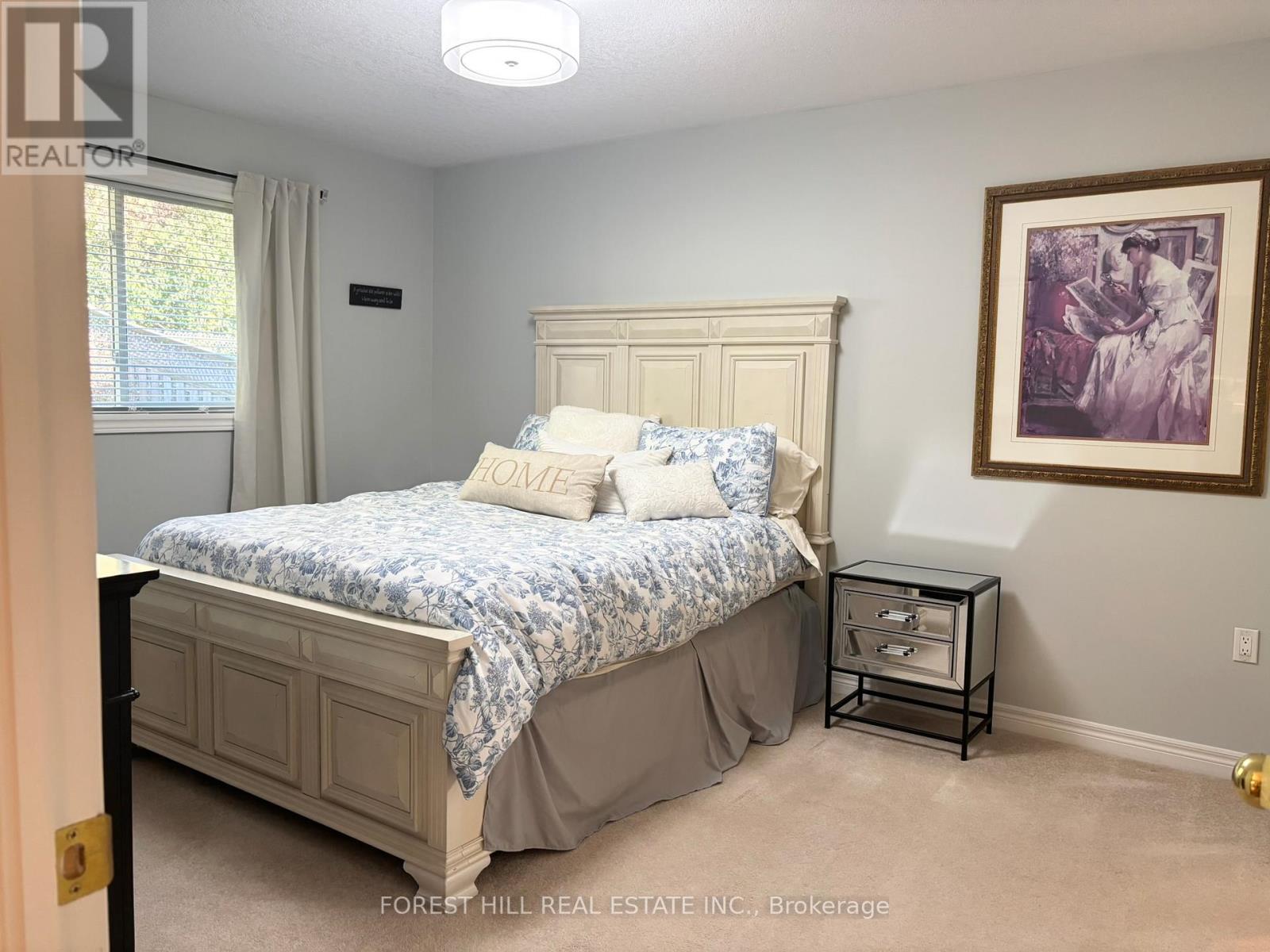 35 Sweetnam Drive, Kawartha Lakes (Lindsay), Ontario  K9V 0A7 - Photo 6 - X12708004