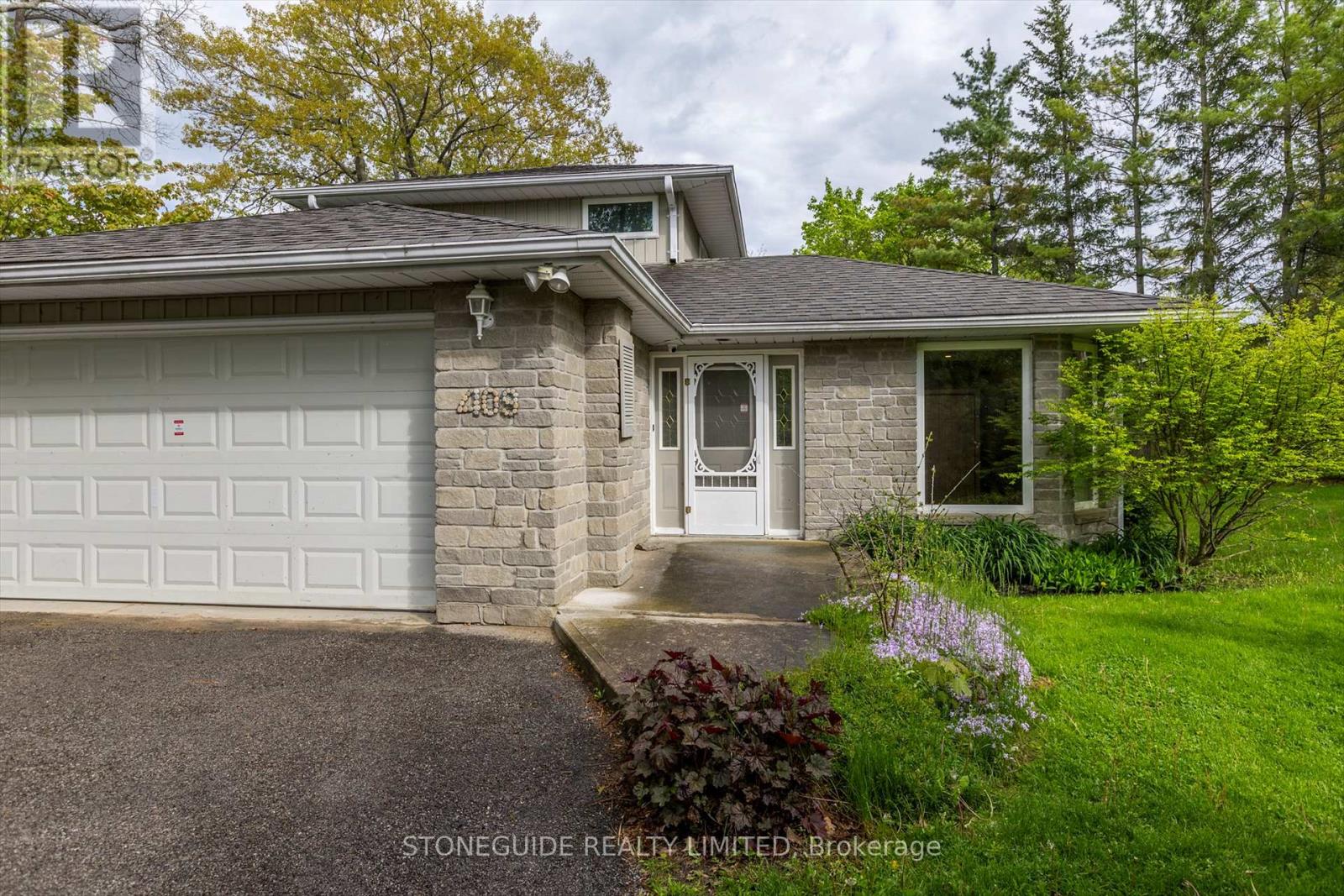 409 Gifford Drive, Selwyn, Ontario  K9J 6X2 - Photo 3 - X12708144