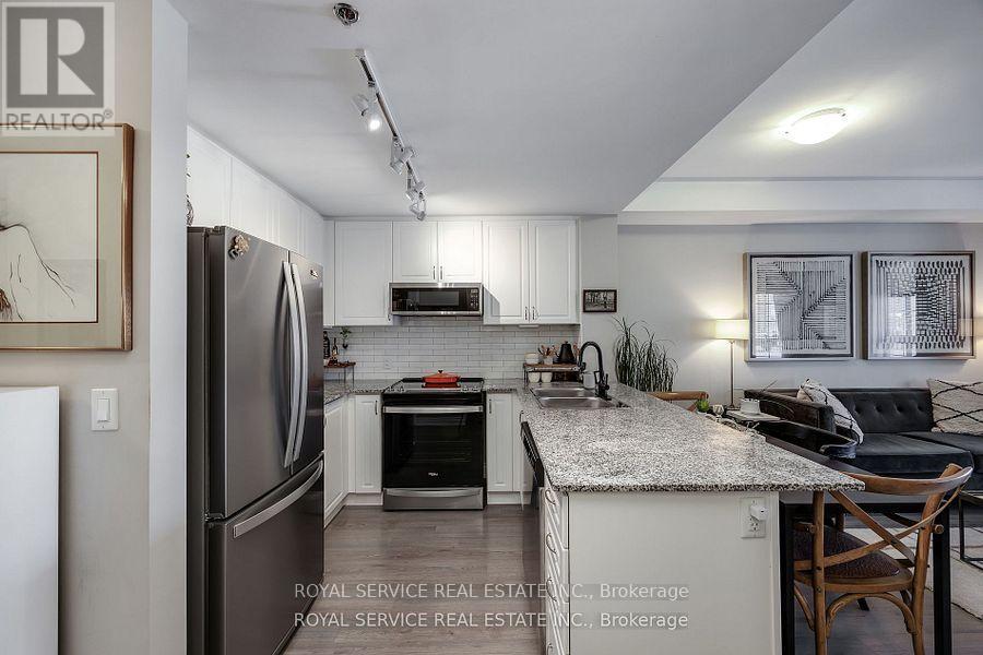 220 - 21 Brookhouse Drive, Clarington (Newcastle), Ontario  L1B 0V4 - Photo 12 - E12708506