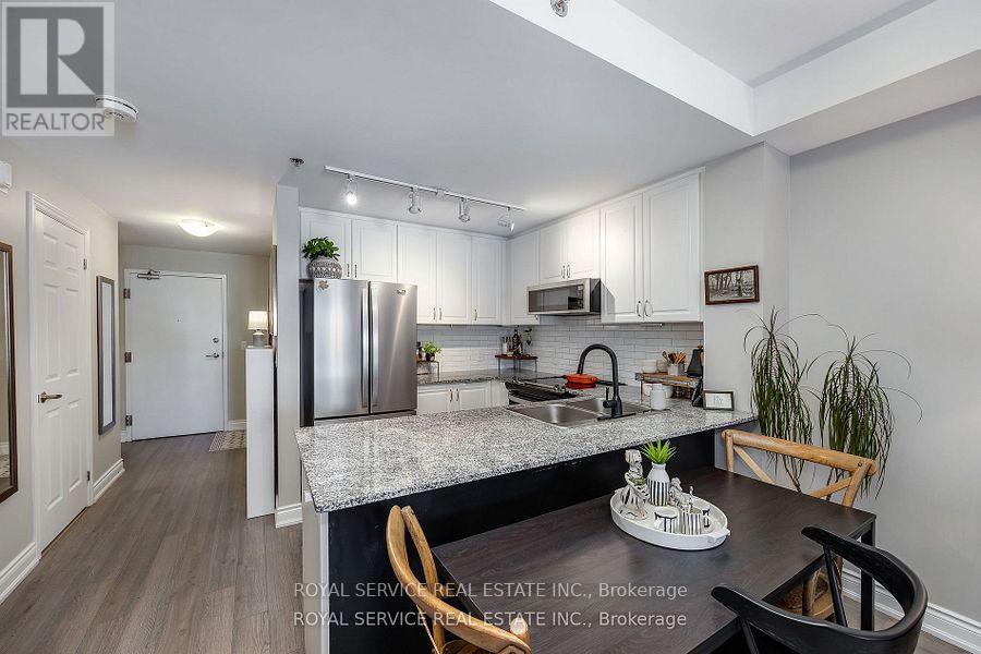 220 - 21 Brookhouse Drive, Clarington (Newcastle), Ontario  L1B 0V4 - Photo 13 - E12708506