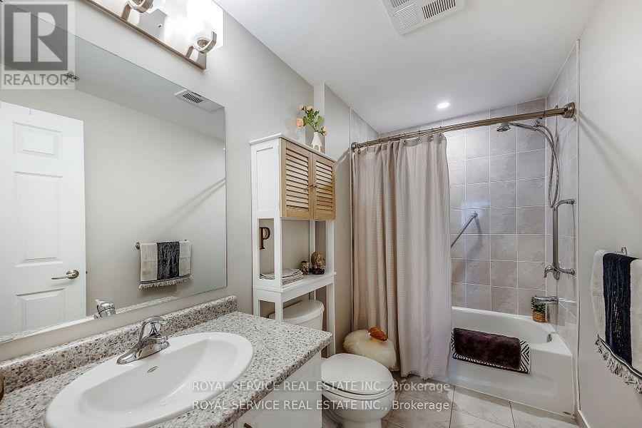 220 - 21 Brookhouse Drive, Clarington (Newcastle), Ontario  L1B 0V4 - Photo 27 - E12708506