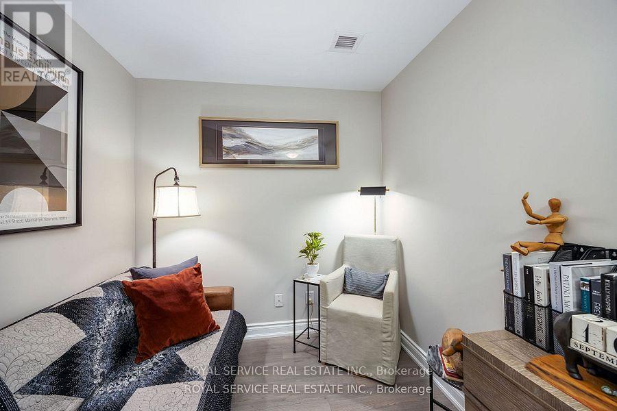 220 - 21 Brookhouse Drive, Clarington (Newcastle), Ontario  L1B 0V4 - Photo 8 - E12708506