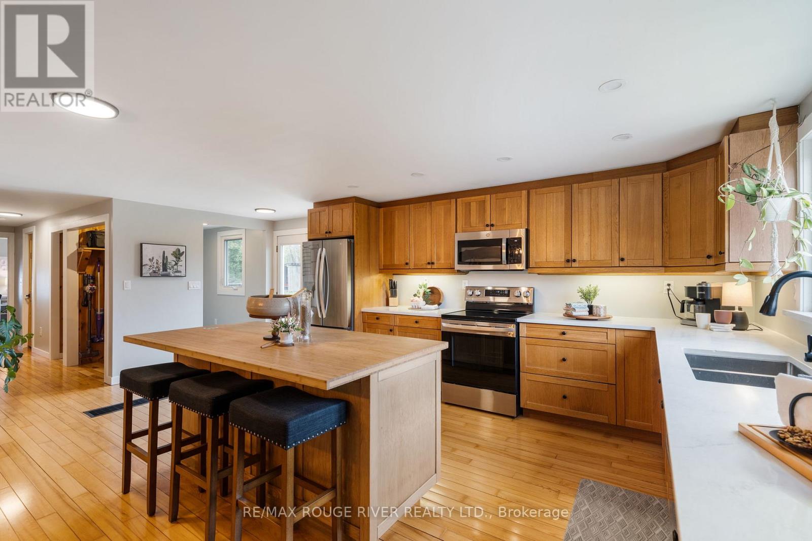 566 Cottingham Road, Kawartha Lakes (Emily), Ontario  K0L 2W0 - Photo 10 - X12709440