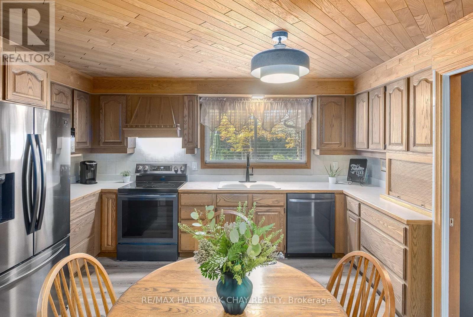 1009 Fairbairn Street, Peterborough (Monaghan Ward 2), Ontario  K9K 1C1 - Photo 12 - X12710012